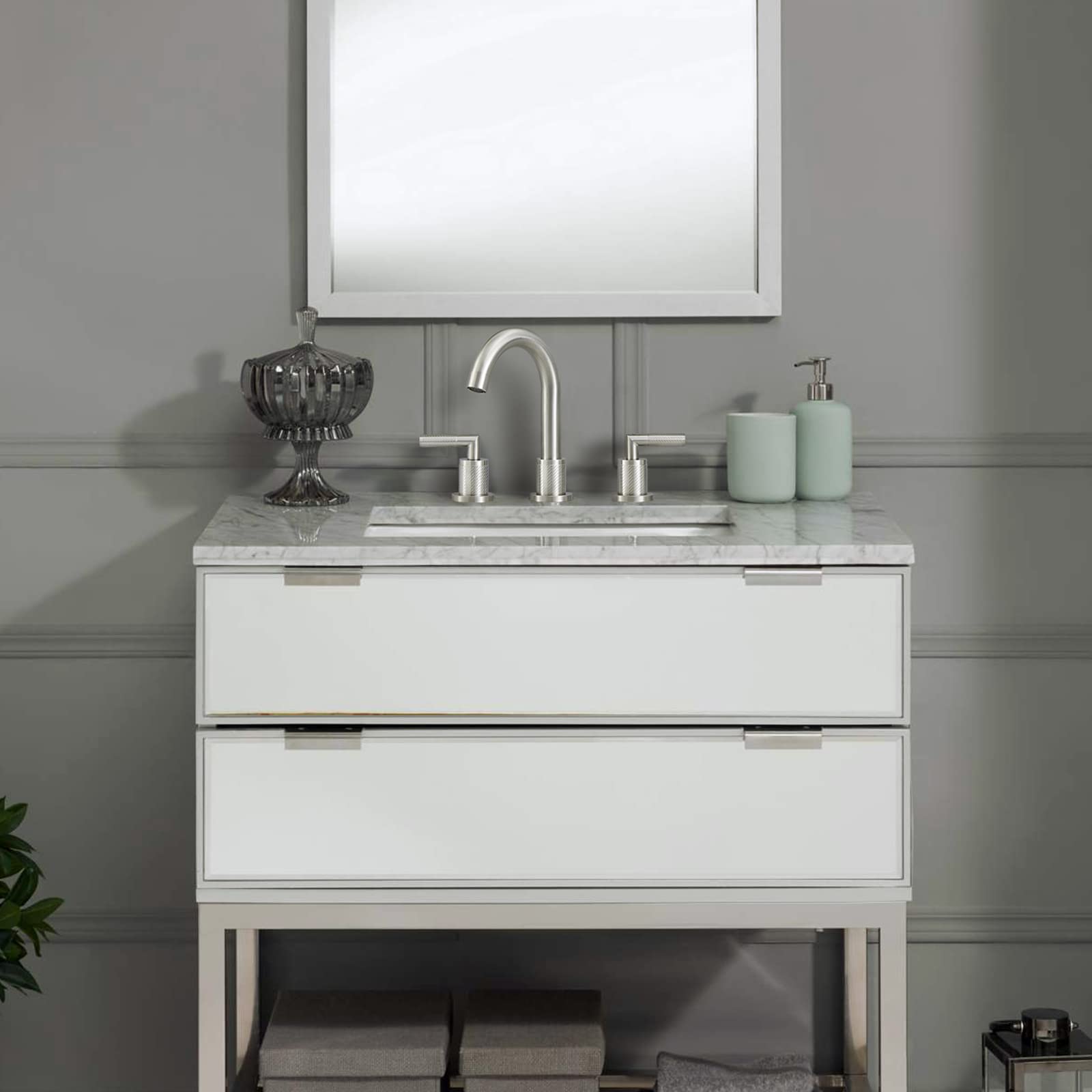galleryImage